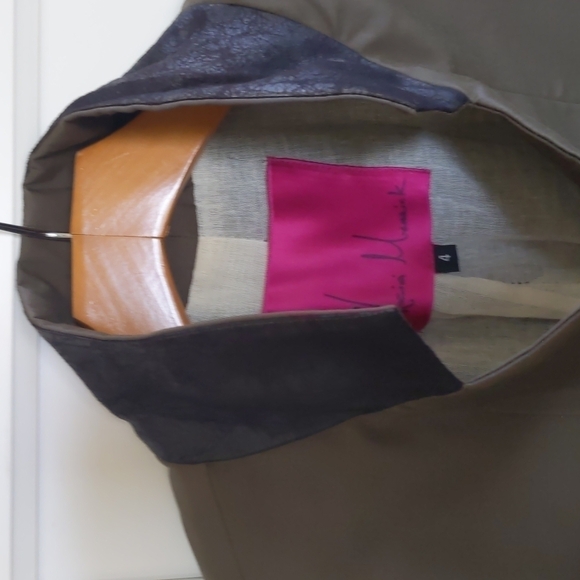 NWOT Heidi Merrick Khaki Blazer Elbow Patches Vegan Leather Trim Size 4 - Picture 8 of 15